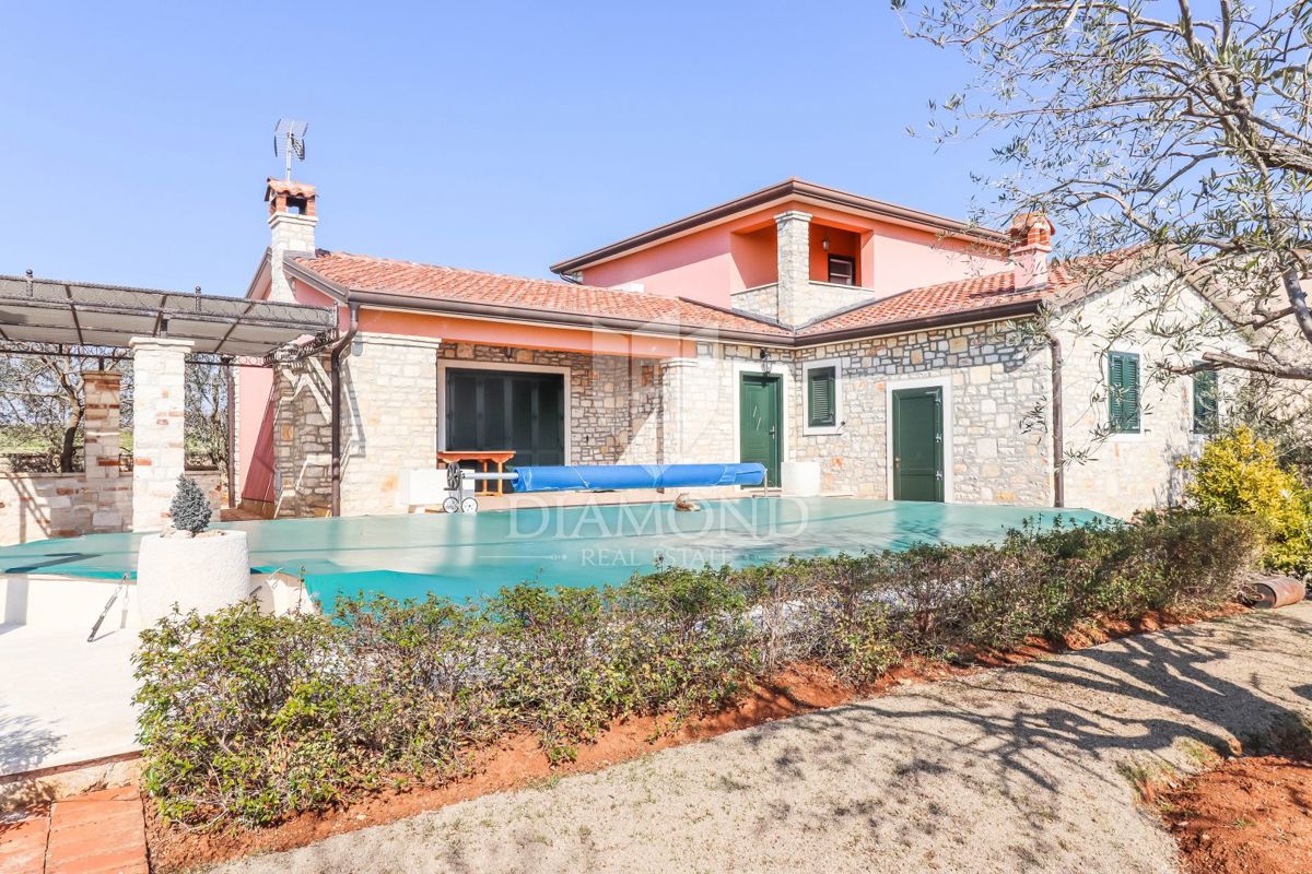Poreč, kamnita hiša samostojna hiša