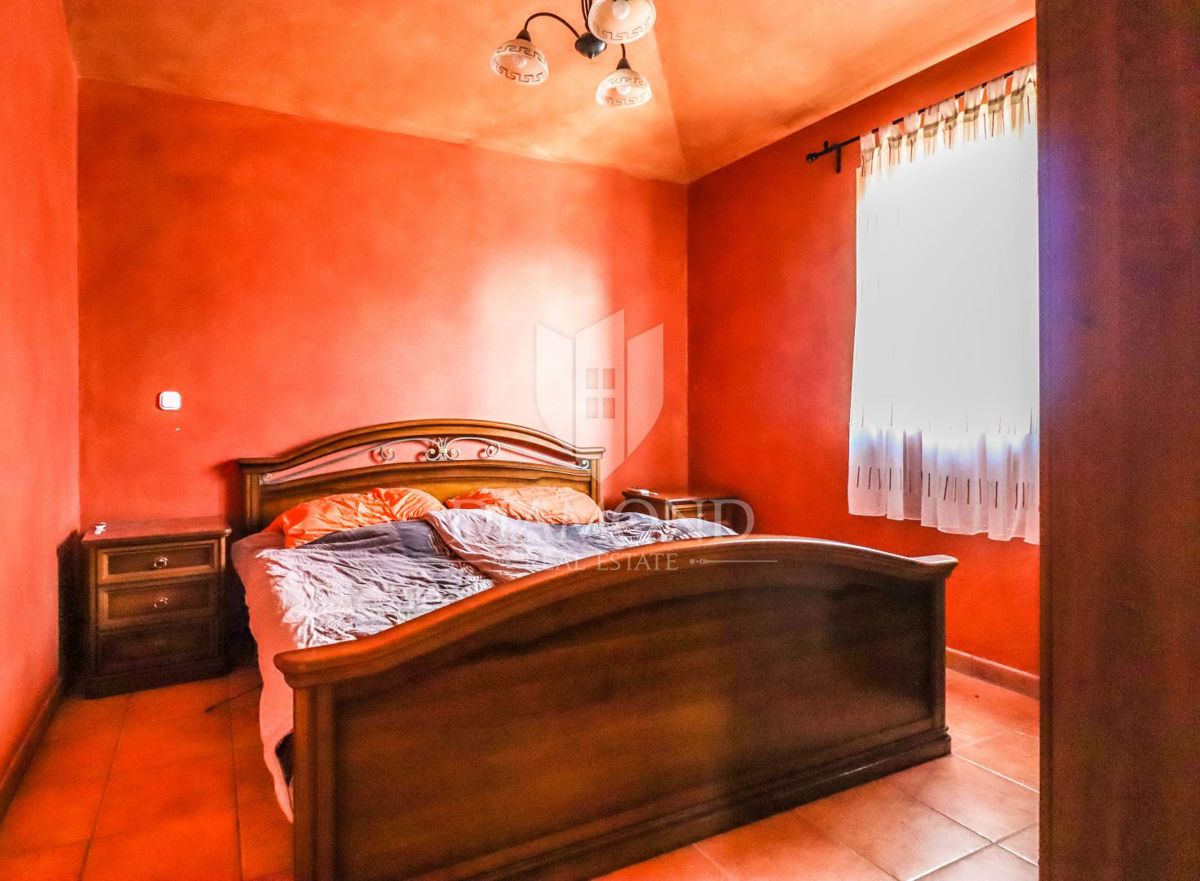 Poreč, kamnita hiša samostojna hiša