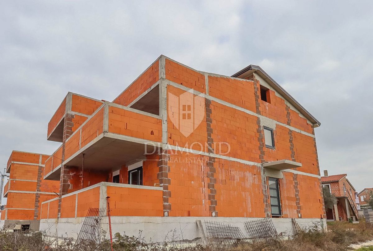 Fažana, okolica, dvojček s pogledom na morje