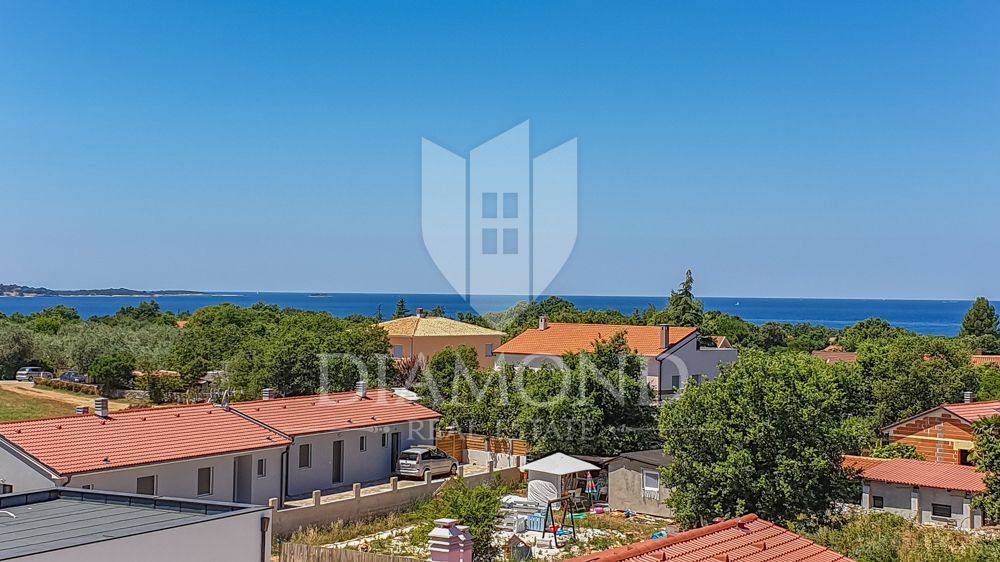 Fažana, okolica, dvojček s pogledom na morje