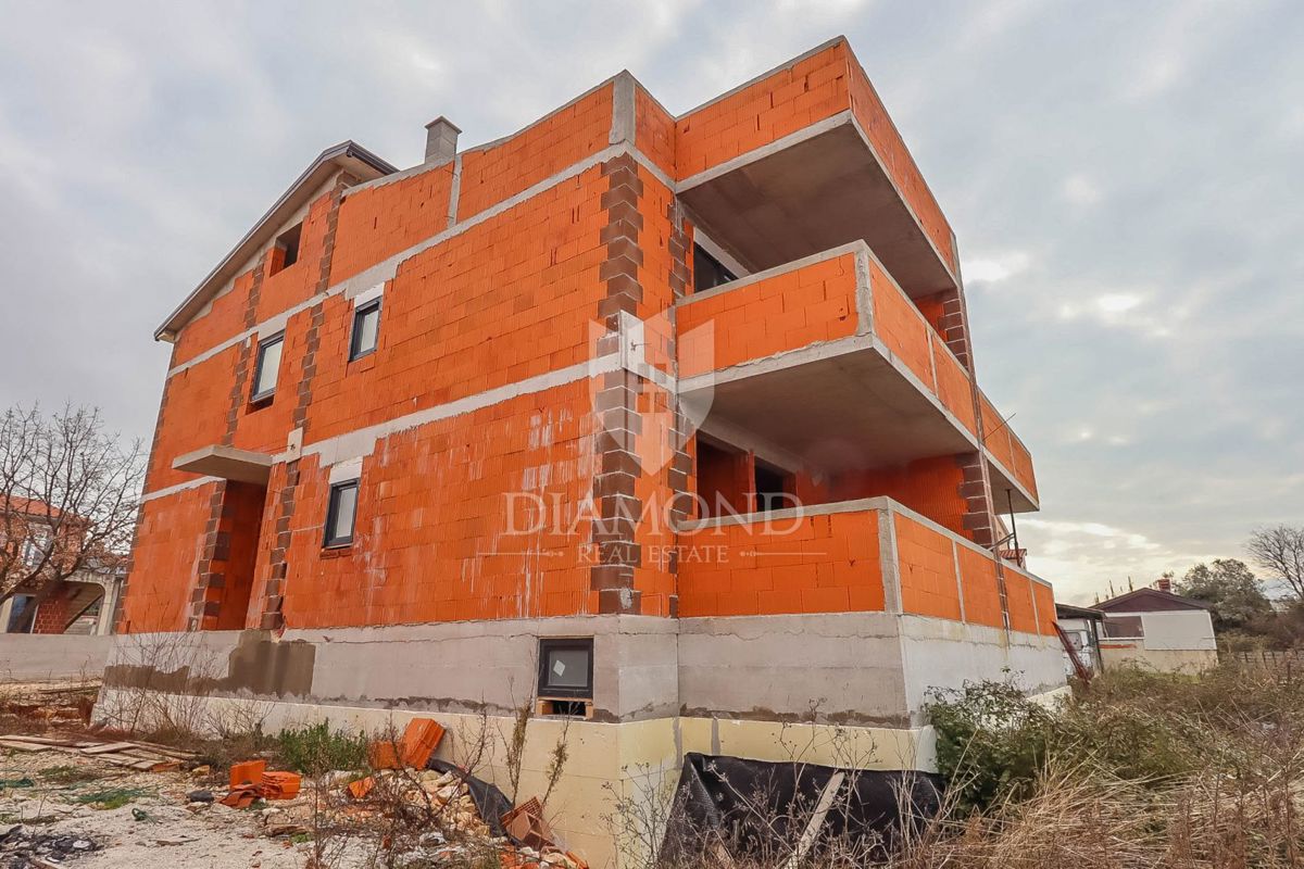 Fažana, okolica, dvojček s pogledom na morje