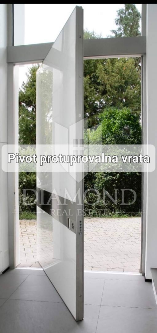 Brtonigla, okolica! Luksuzna pametna vila v gradnji!
