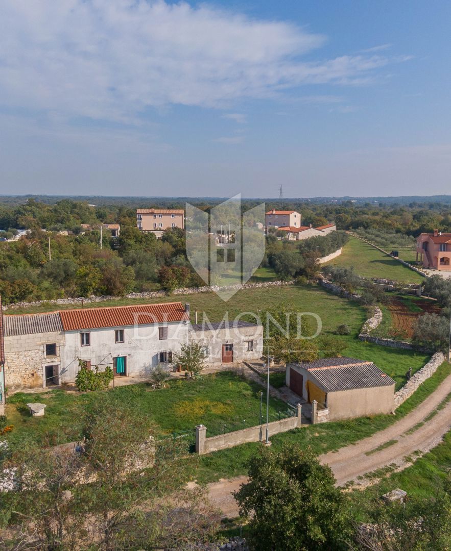 Vodnjan, okolica, hiša z velikim vrtom
