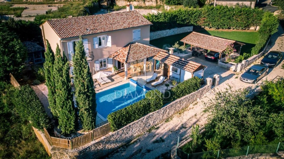 Svetvinčenat, okolica, lepa Vila z bazenom