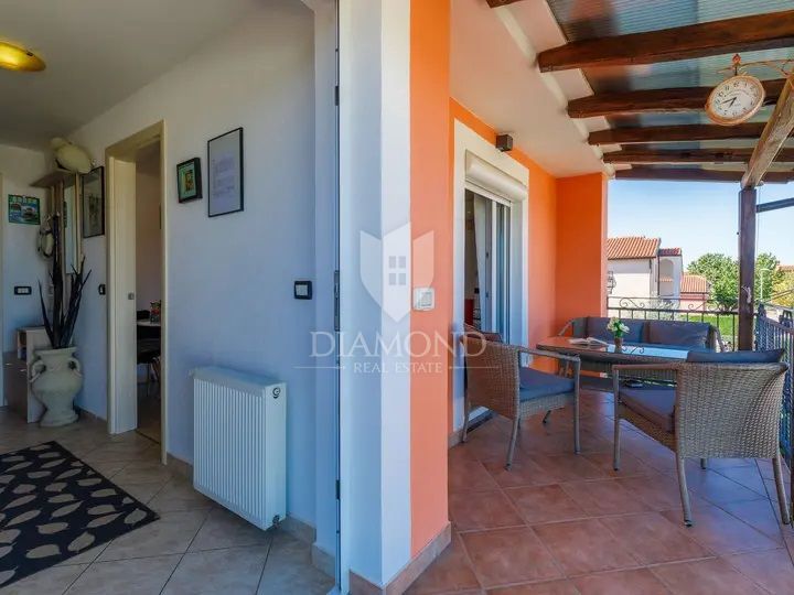 Umag, okolica! Čudovita apartmajska hiša z bazenom blizu morja!