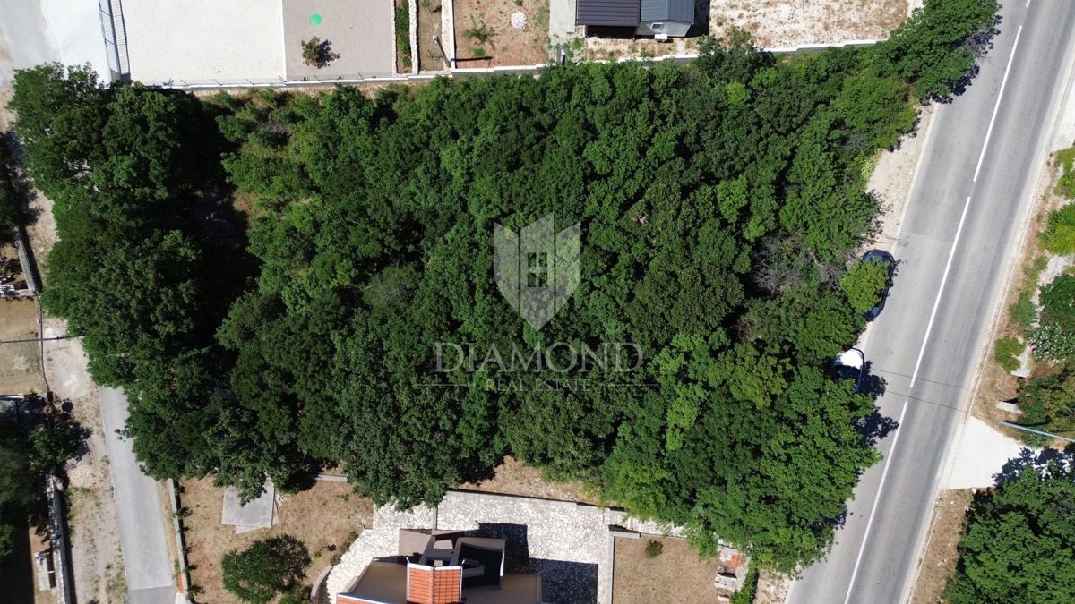 Labin, okolica, gradbeno zemljišče s pogledom na morje