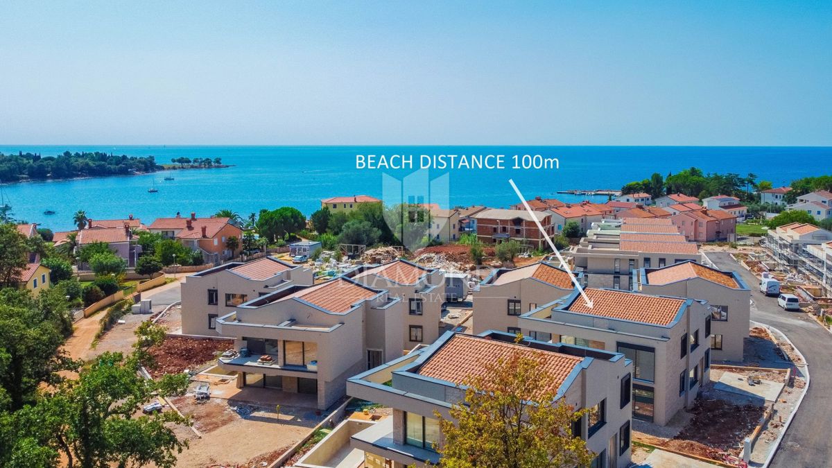 Umag! Luksuzna vila 100 metrov od morja!
