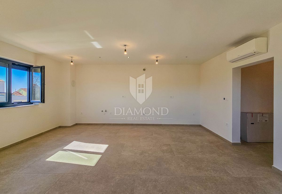 Umag, okolica! Čudovito stanovanje v moderni novogradnji!