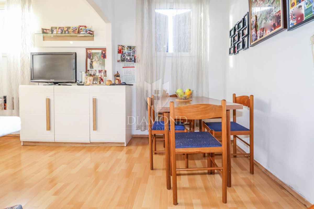 Rovinj, stanovanje z impresivnim pogledom na mesto in morje
