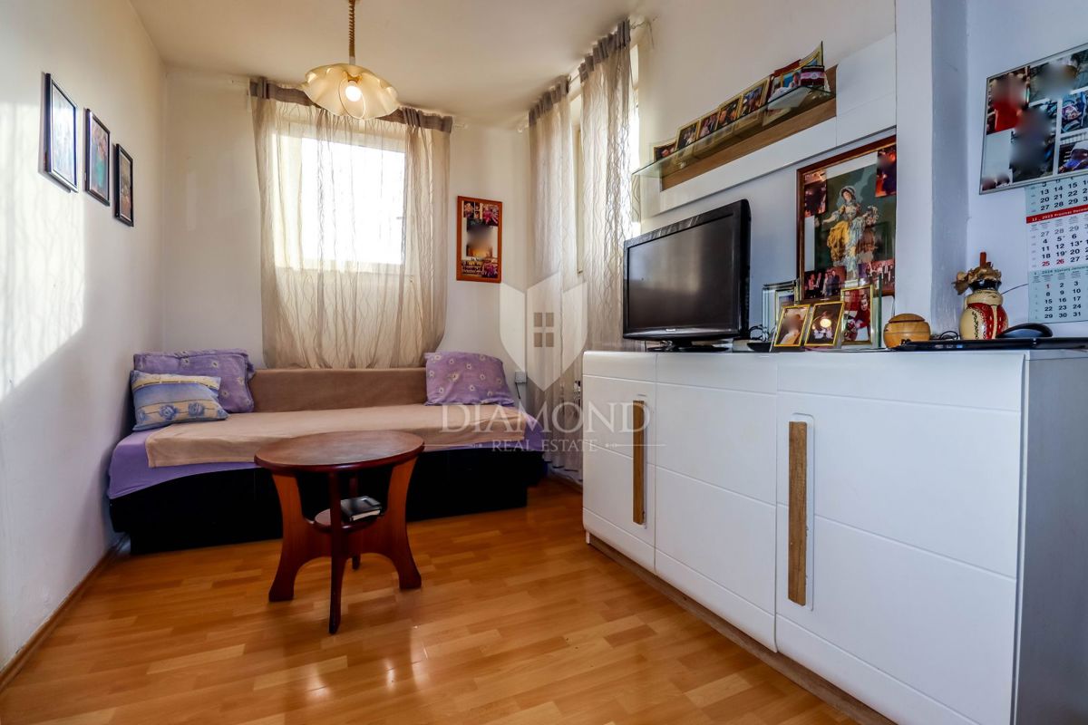 Rovinj, stanovanje z impresivnim pogledom na mesto in morje