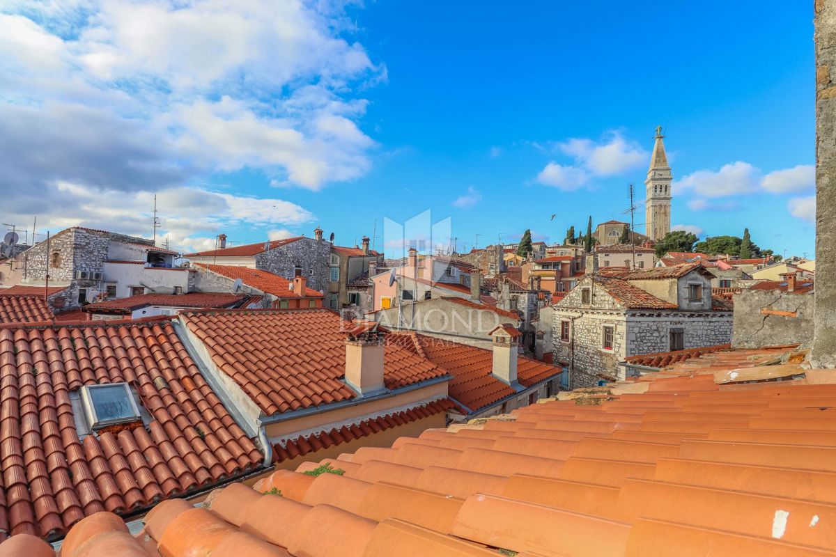 Rovinj, stanovanje z impresivnim pogledom na mesto in morje