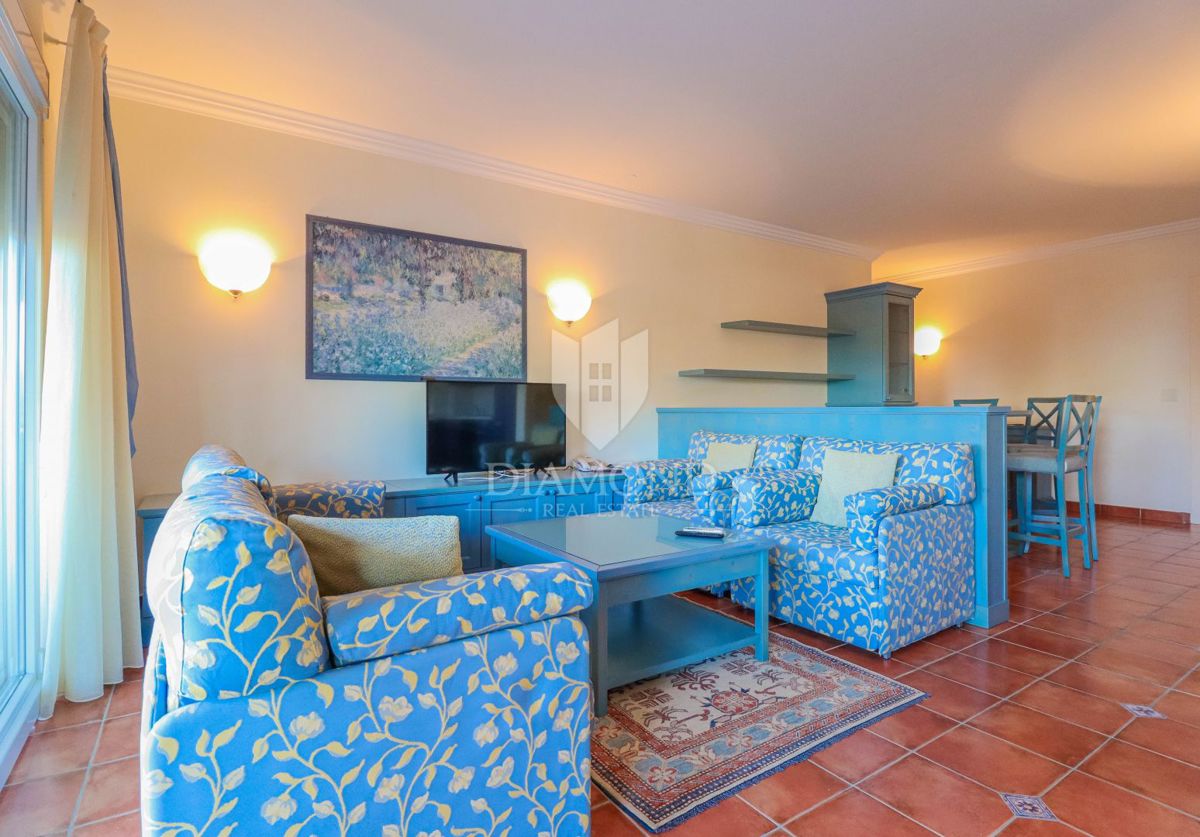 Umag, Crveni vrh! Odličen apartma 100 m od morja!