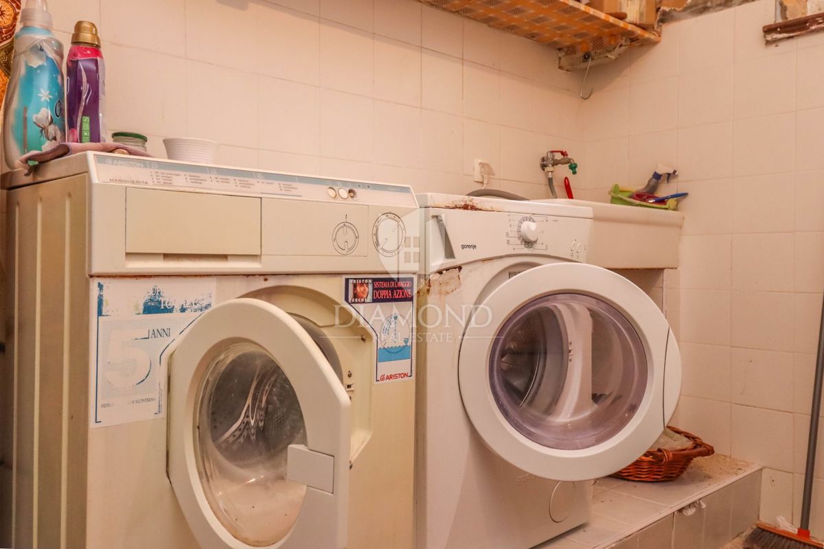 Umag, okolica - Dvoetažni apartma s pogledom na morje!