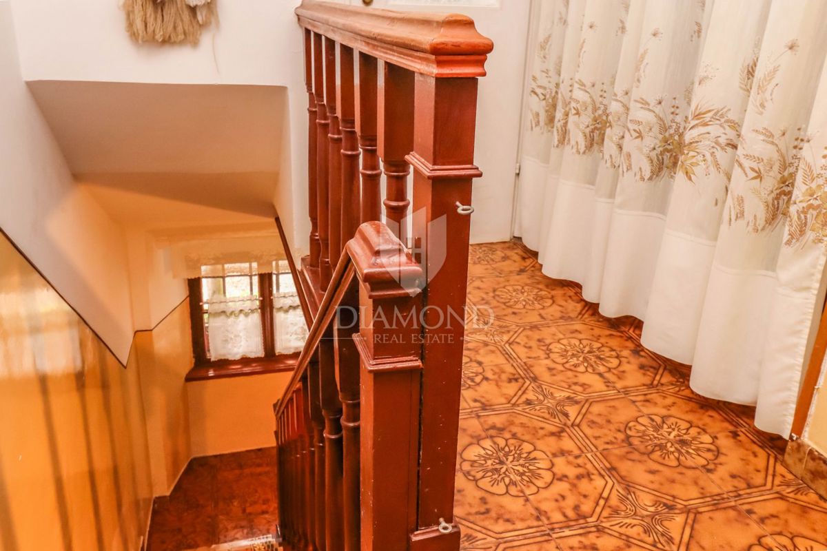 Umag, okolica - Dvoetažni apartma s pogledom na morje!