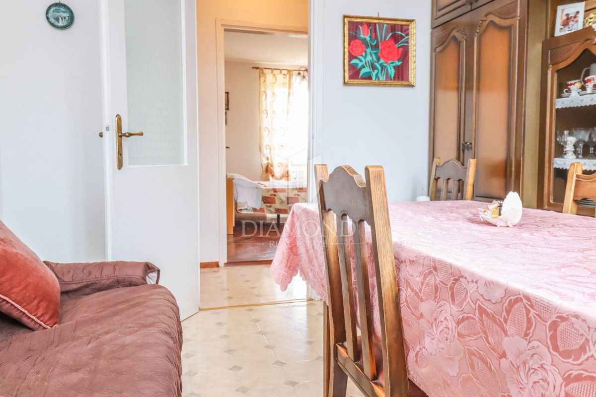 Umag, okolica - Dvoetažni apartma s pogledom na morje!
