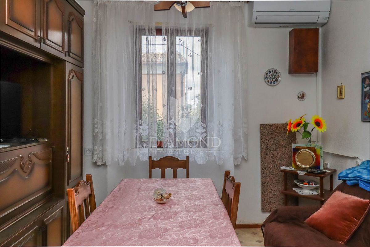 Umag, okolica - Dvoetažni apartma s pogledom na morje!