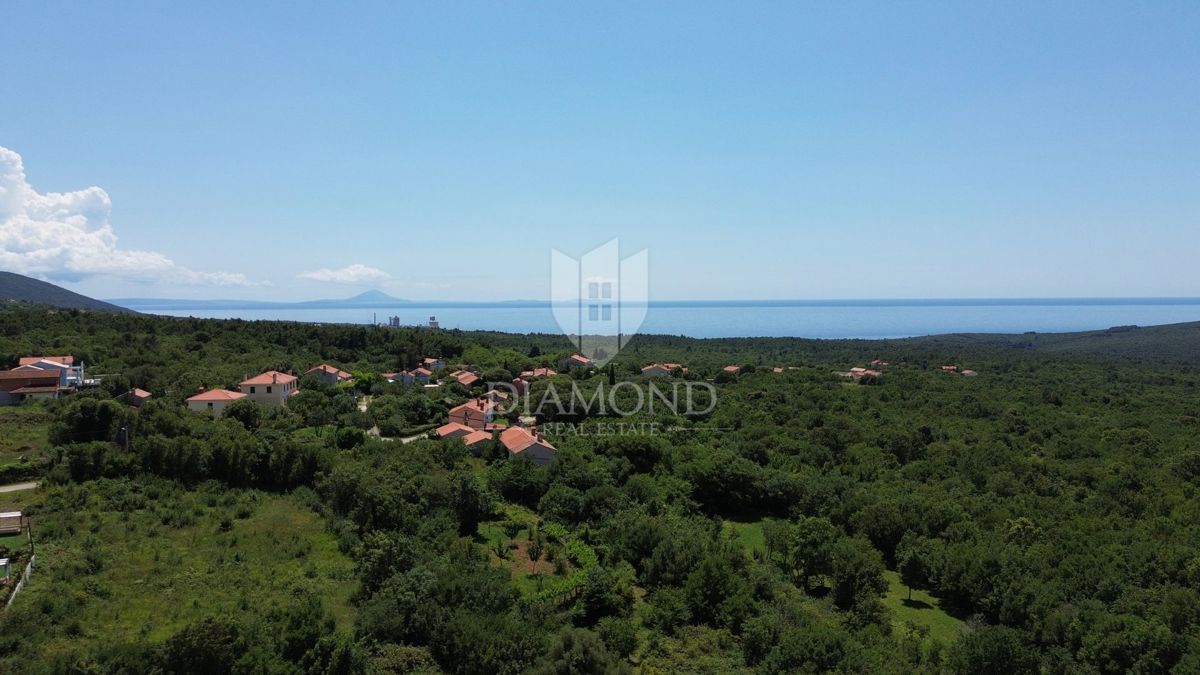 Labin, okolica, zemljišče z gradbenim dovoljenjem