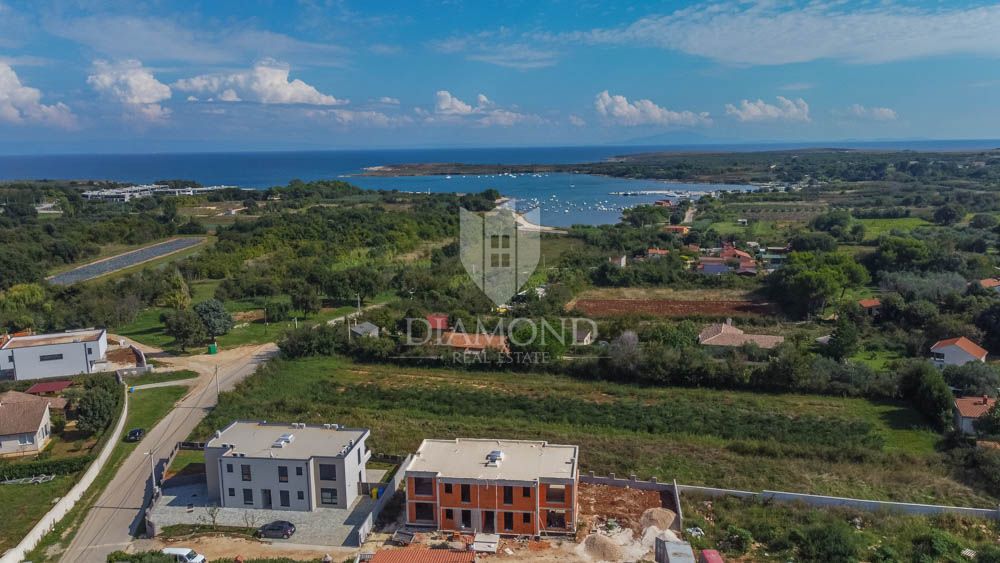 Apartma v pritličju z vrtom, blizu plaže v bližini Medulina