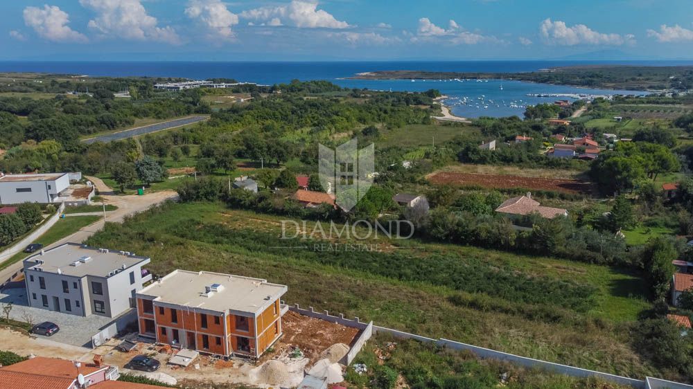 Apartma v pritličju z vrtom, blizu plaže v bližini Medulina