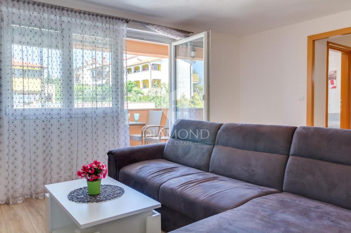 Istra, Pula, Hiša z osmimi apartmaji in bazenom