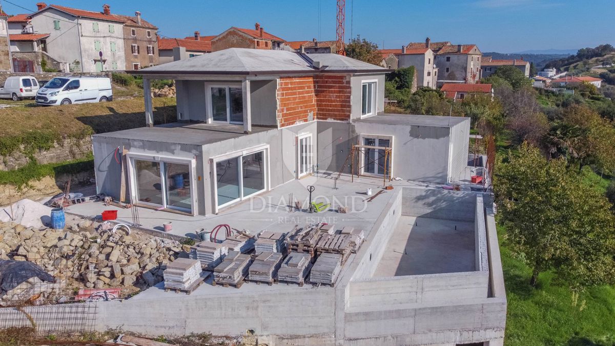 Istra, Izjemna vila z bazenom in pogledom na morje v Momjanu!