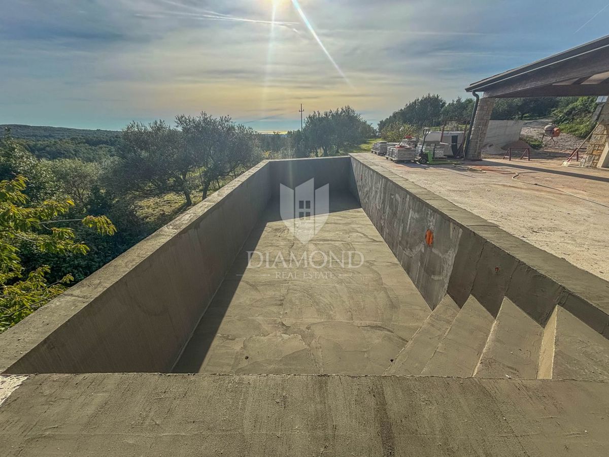 Istra, Izjemna vila z bazenom in pogledom na morje v Momjanu!