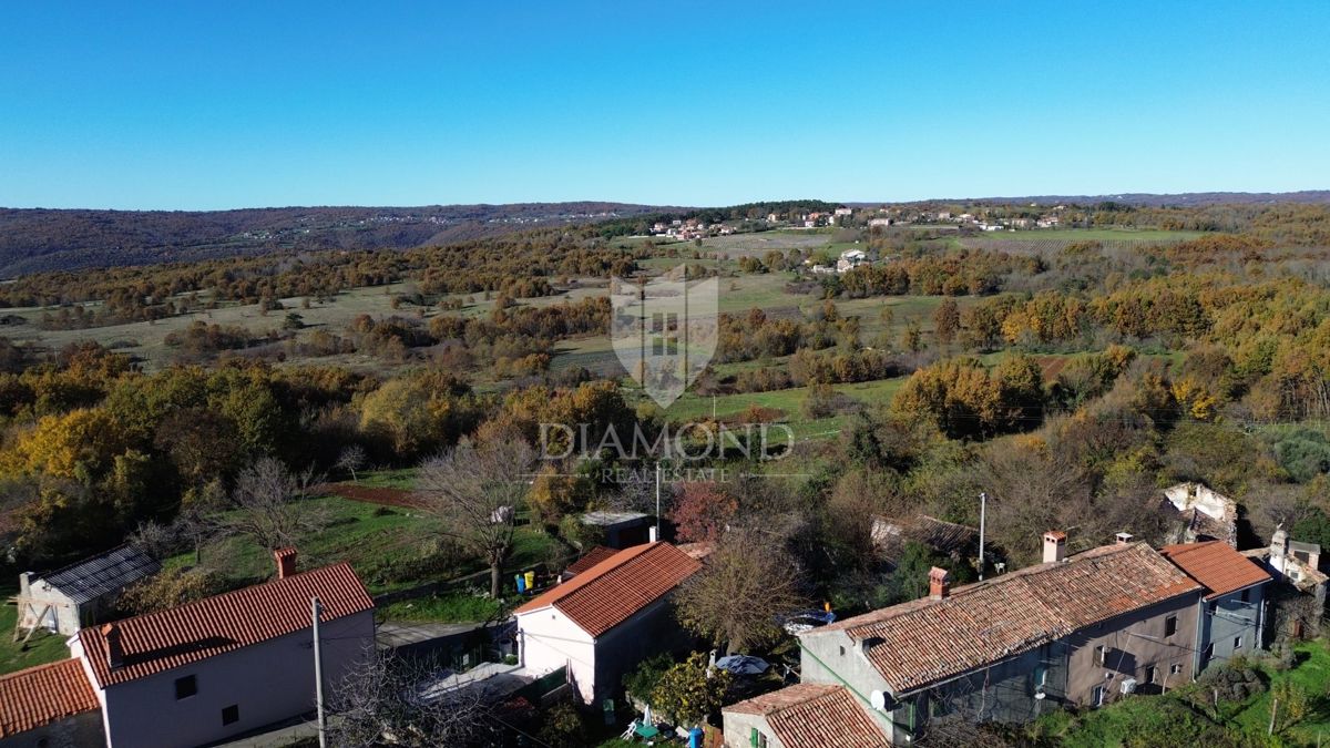 Labin, zemljišče z gradbenim dovoljenjem 