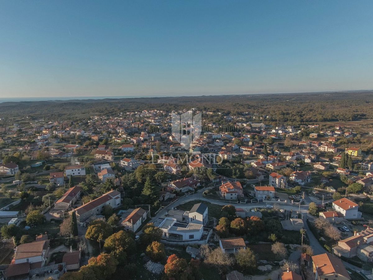 Zemljišče nedaleč od Rovinja 