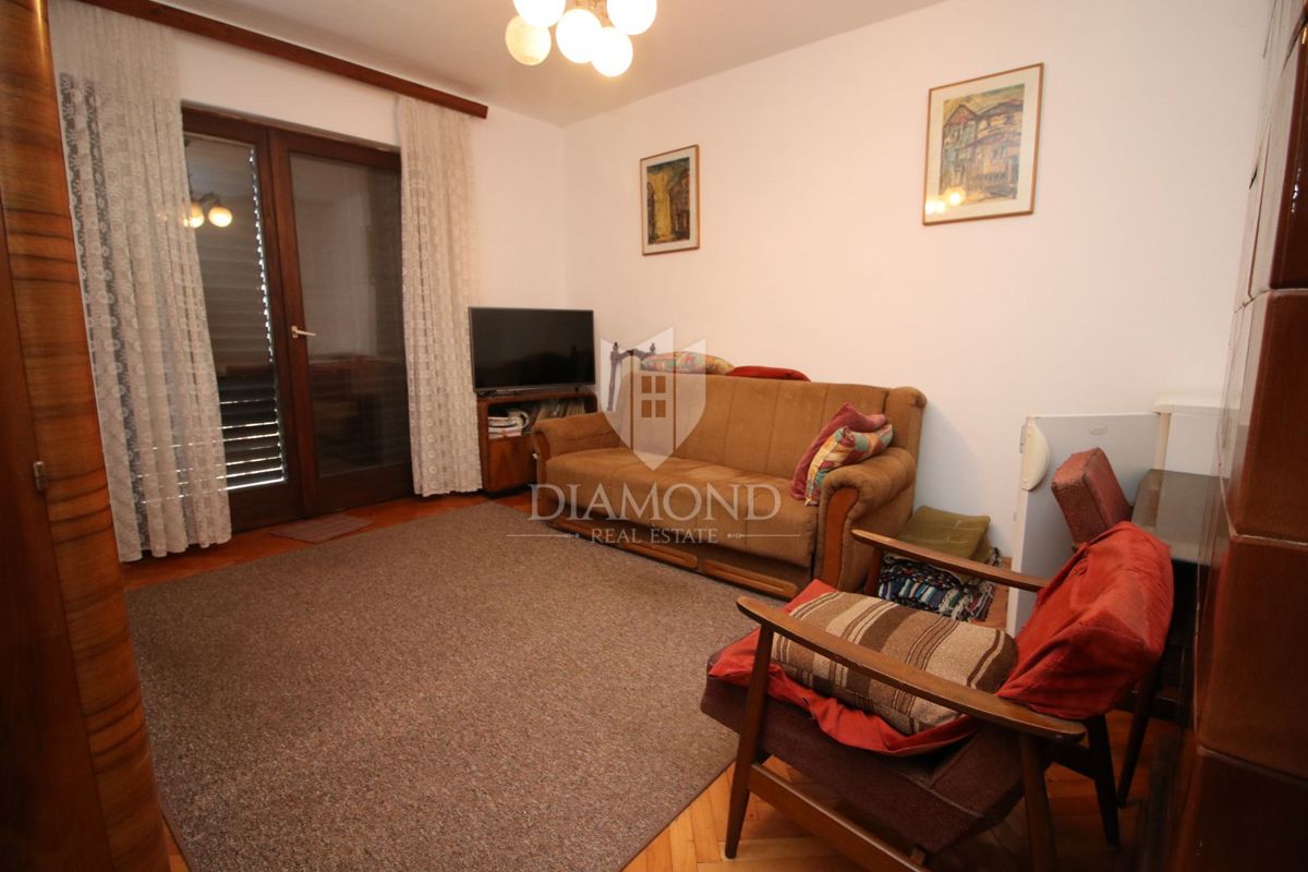 Labin, Rabac, apartmajska hiša 2. red do morja