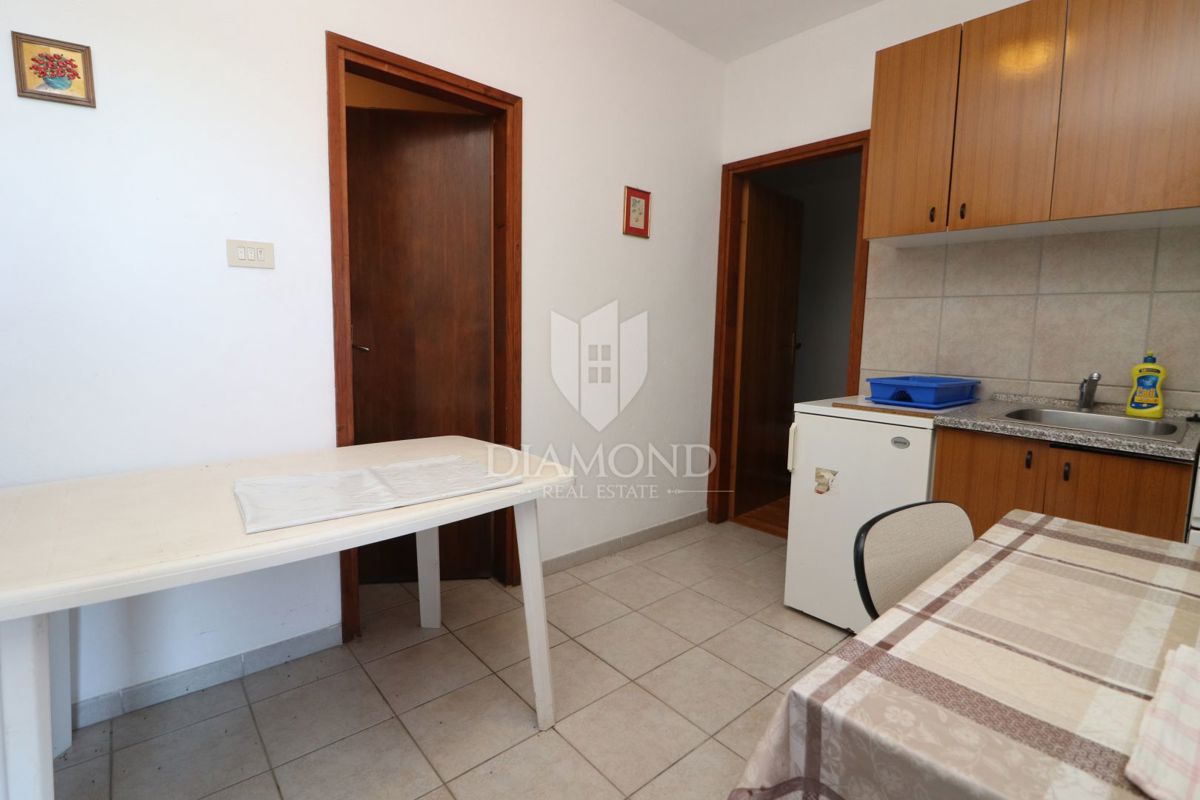 Labin, Rabac, apartmajska hiša 2. red do morja