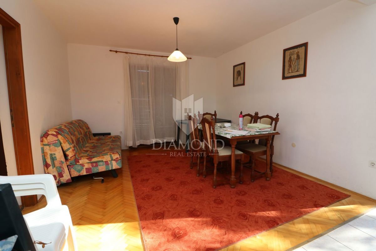 Labin, Rabac, apartmajska hiša 2. red do morja