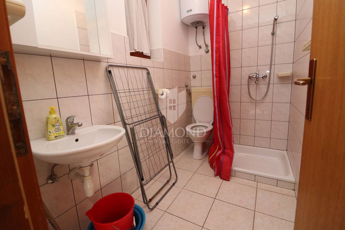 Labin, Rabac, apartmajska hiša 2. red do morja