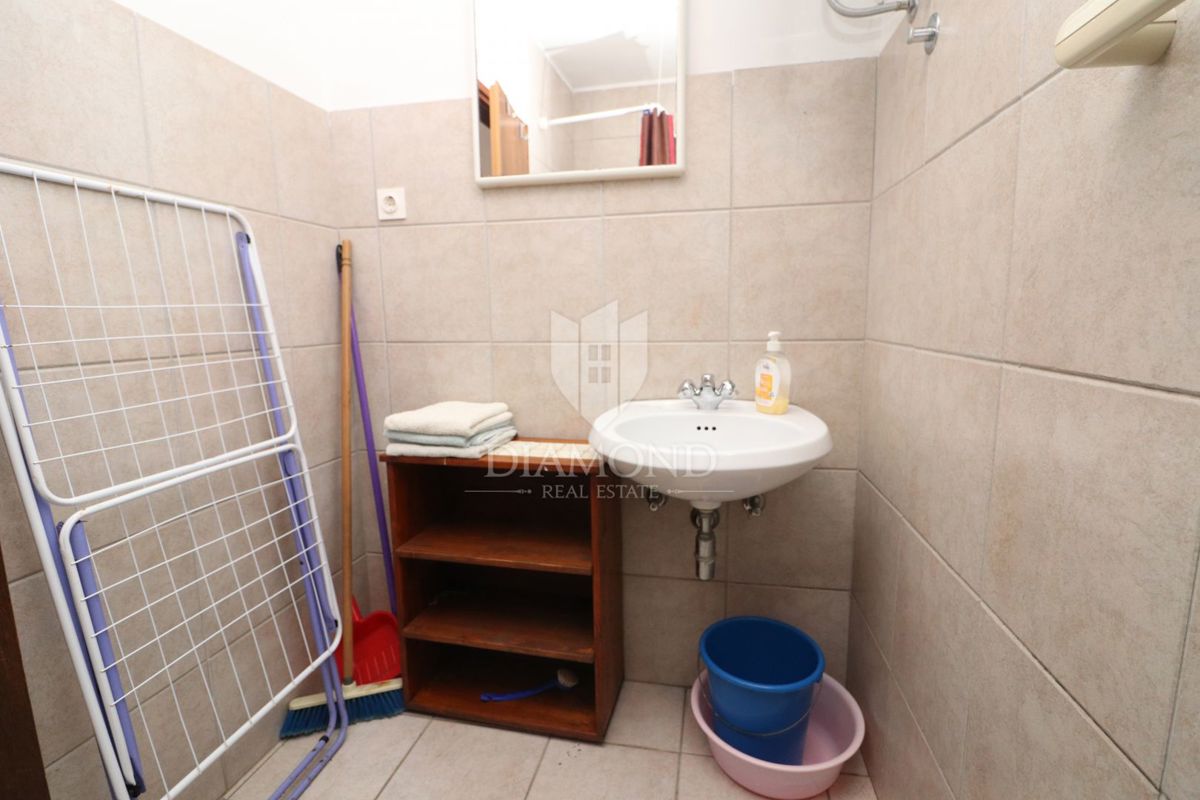 Labin, Rabac, apartmajska hiša 2. red do morja
