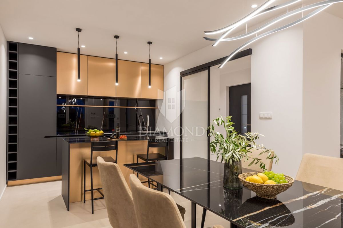 Hiša Mošćenička Draga, 170m2