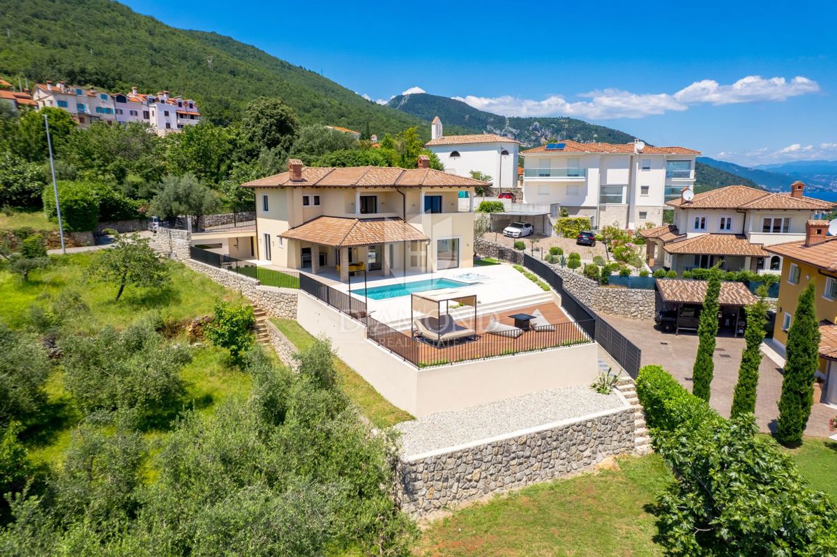 Hiša Mošćenička Draga, 170m2