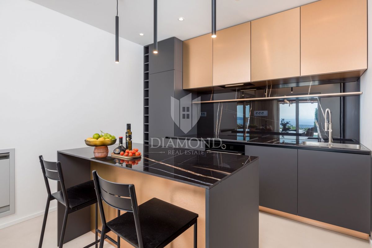 Hiša Mošćenička Draga, 170m2