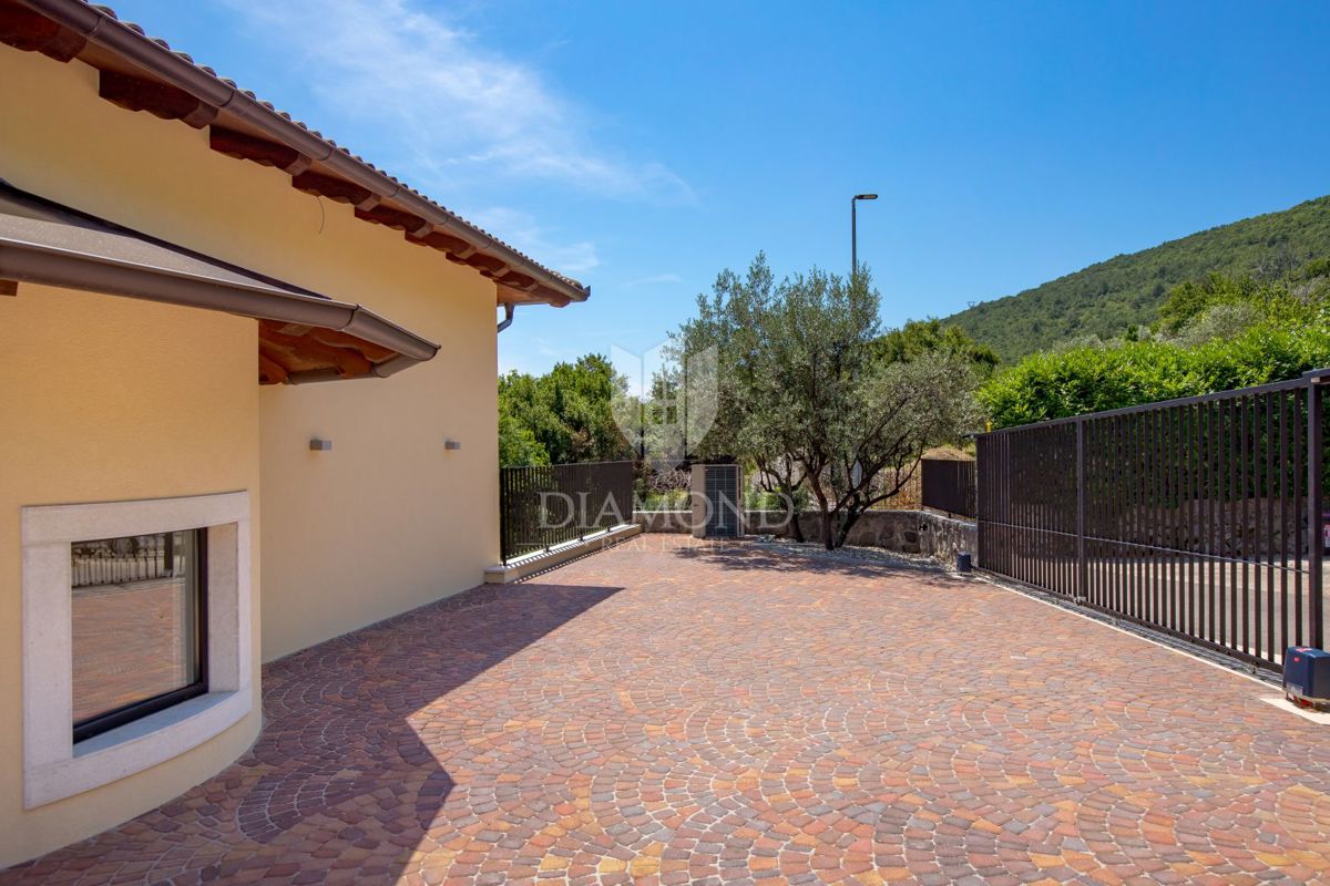 Hiša Mošćenička Draga, 170m2