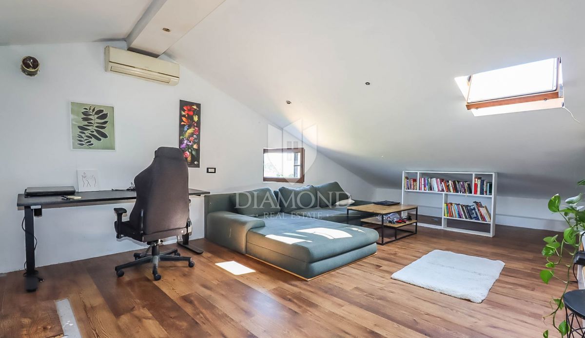 PRILOŽNOST! Štirje apartmaji 100m od plaže v Rovinju