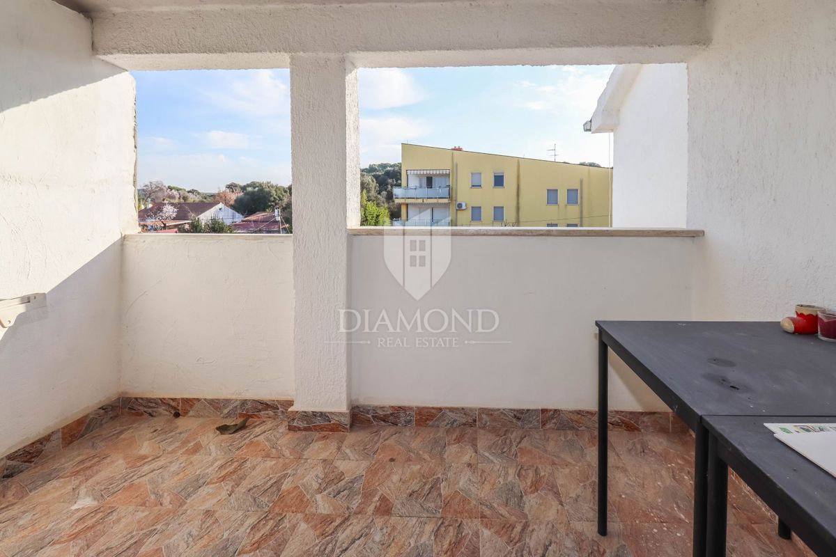PRILOŽNOST! Štirje apartmaji 100m od plaže v Rovinju