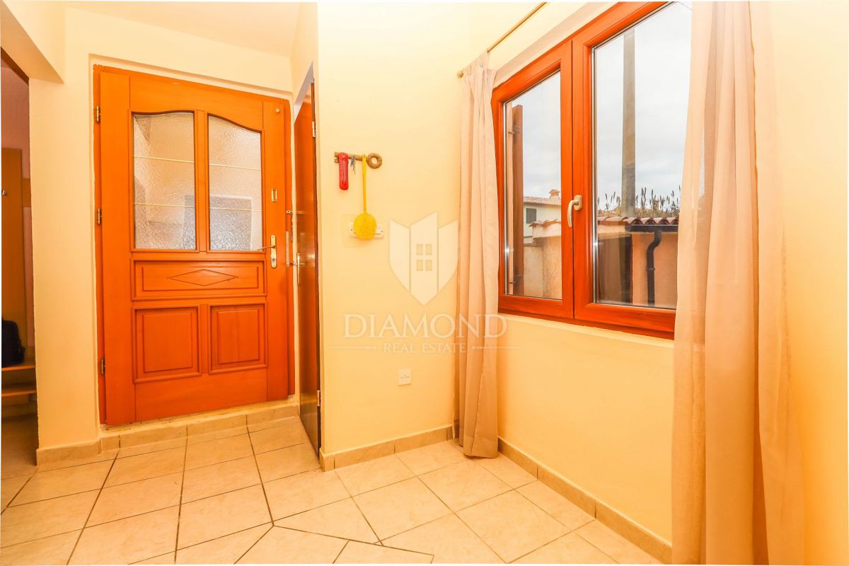 Hiša v bližini Pulja, idealna za bivanje ali najem