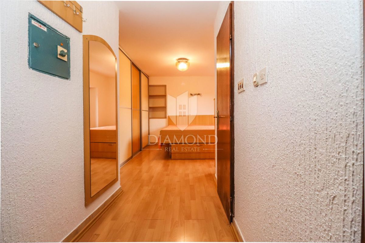 Hiša v bližini Pulja, idealna za bivanje ali najem