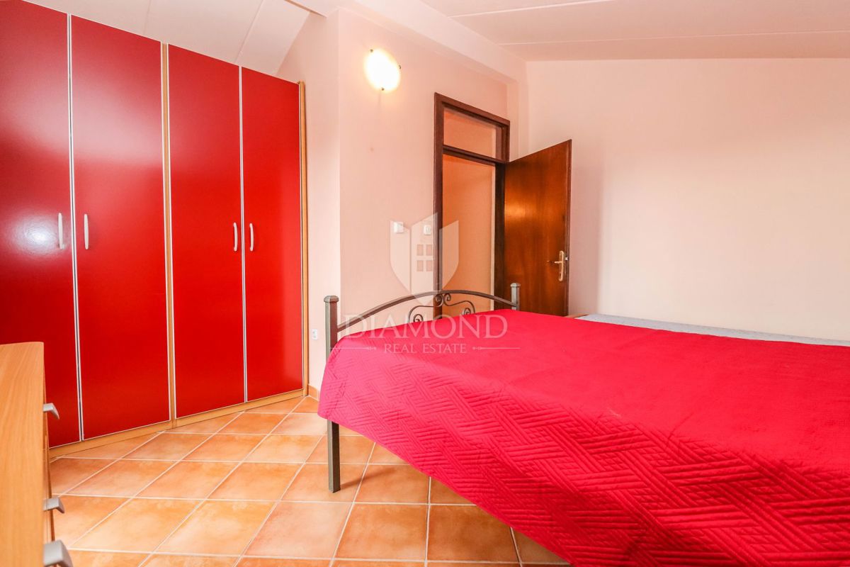 Hiša v bližini Pulja, idealna za bivanje ali najem