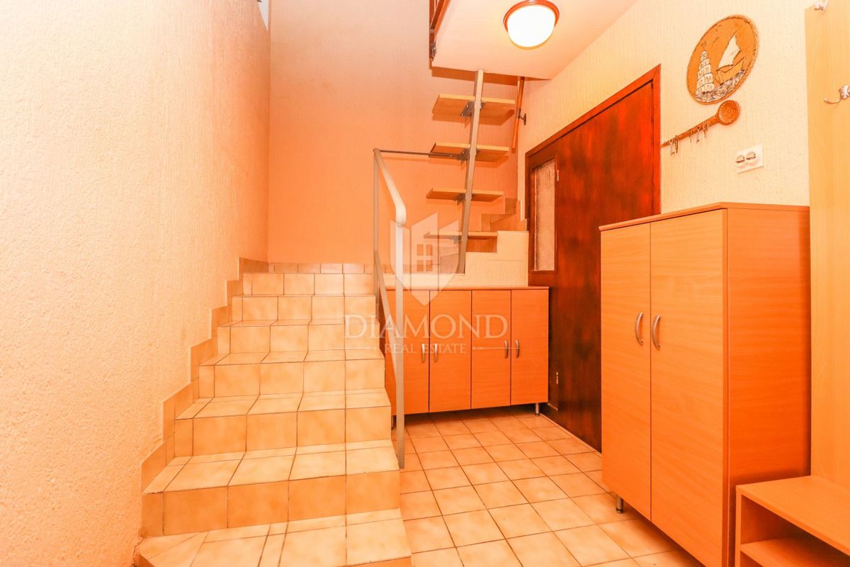 Hiša v bližini Pulja, idealna za bivanje ali najem