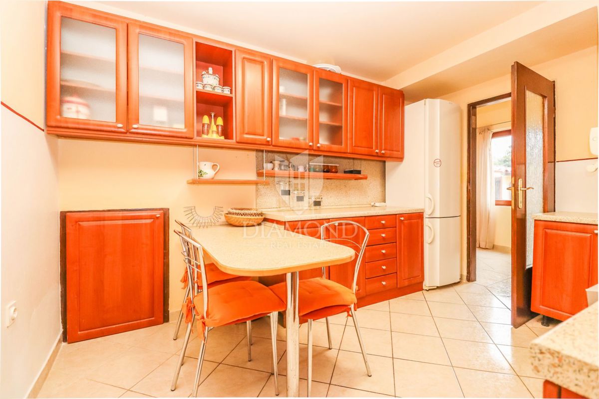 Hiša v bližini Pulja, idealna za bivanje ali najem