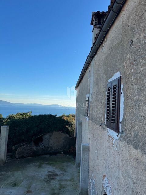 KAMNITA HIŠA S PANORAMSKIM POGLEDOM NA MORJE