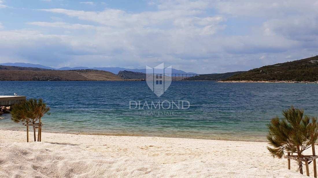 Jadranovo, prostorno dvoetažno stanovanje