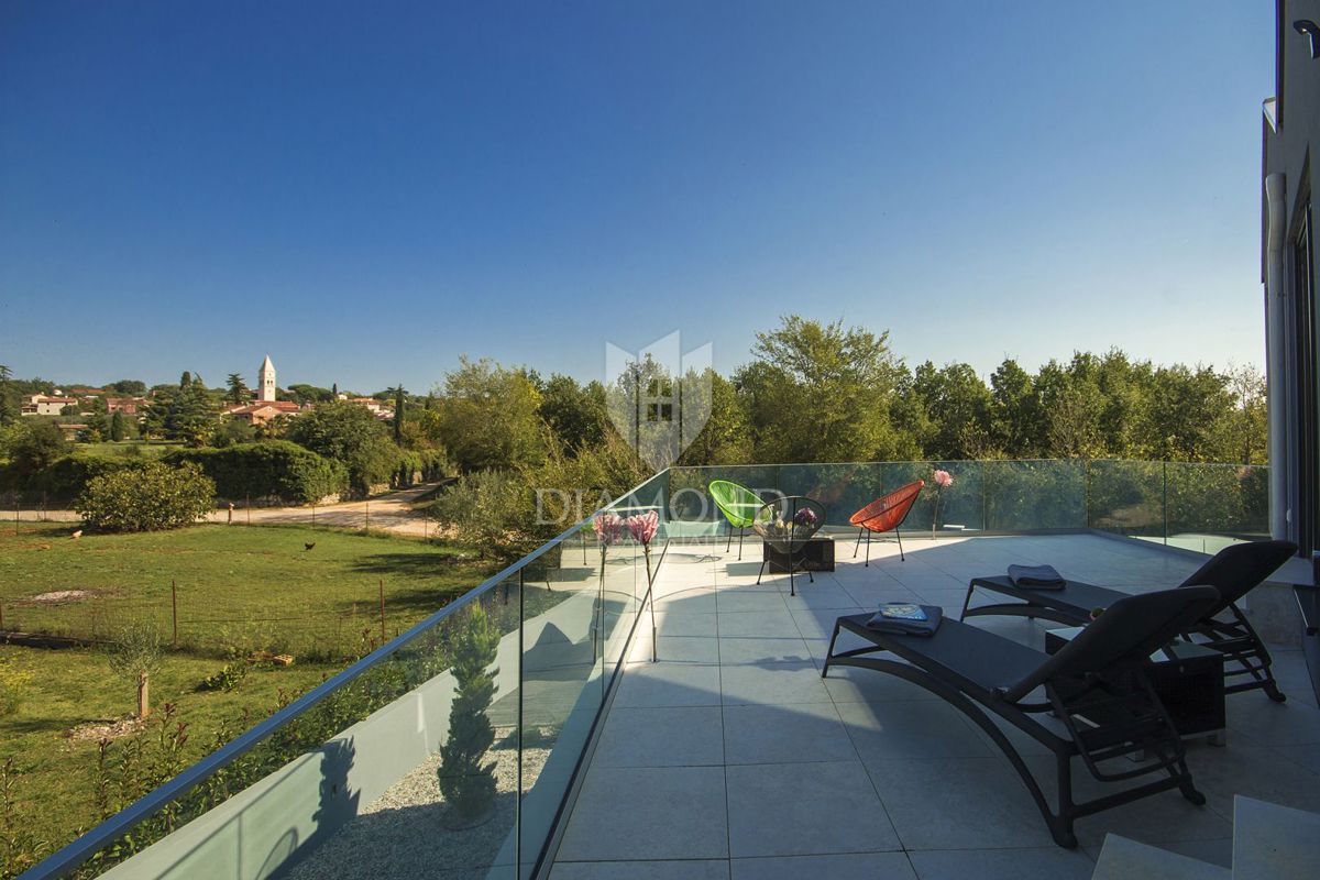 Poreč, okolica – Veličastna Vila s 5 Spalnicami