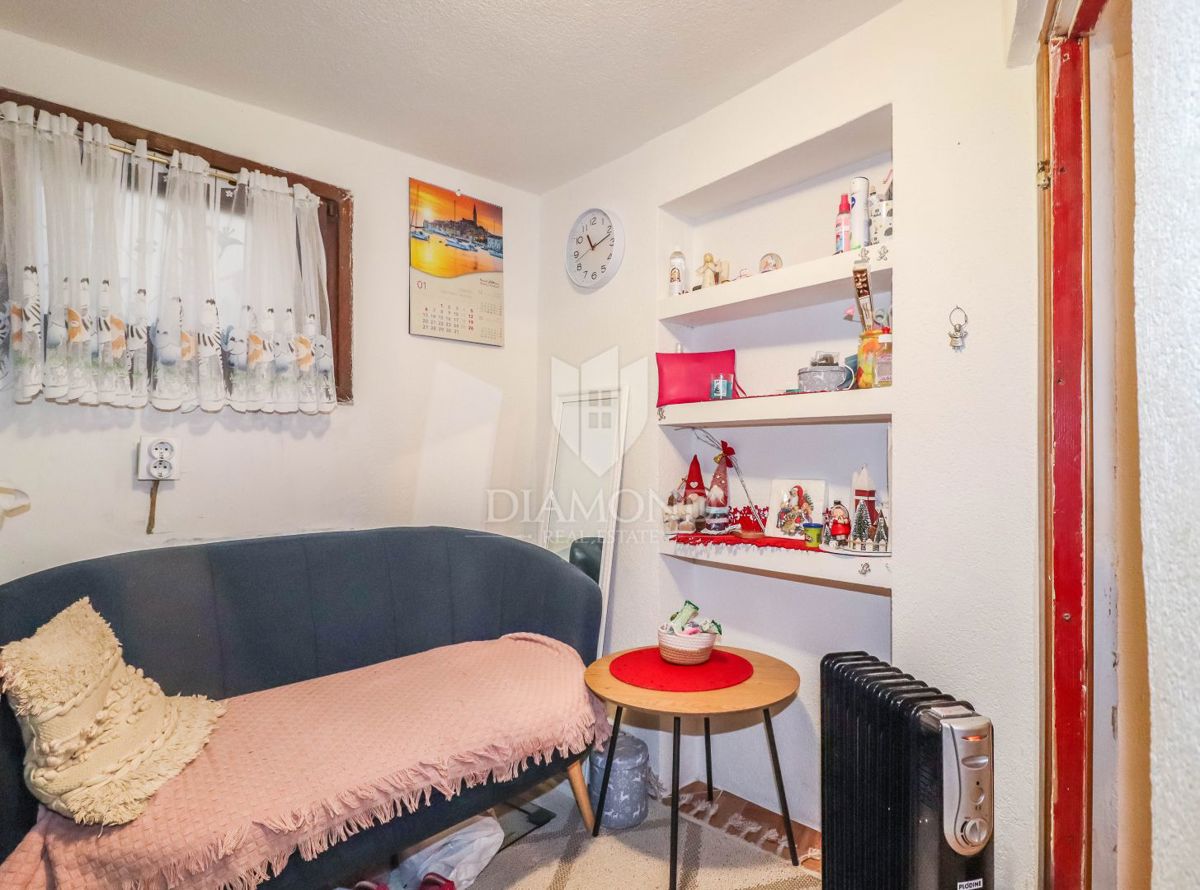 Rovinj, polovica hiše v starem mestnem jedru 