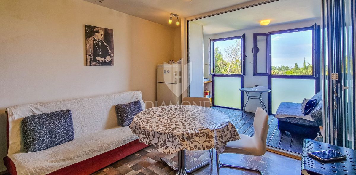 Ekskluzivno! Novigrad, stanovanje 52m² le 300m od morja!