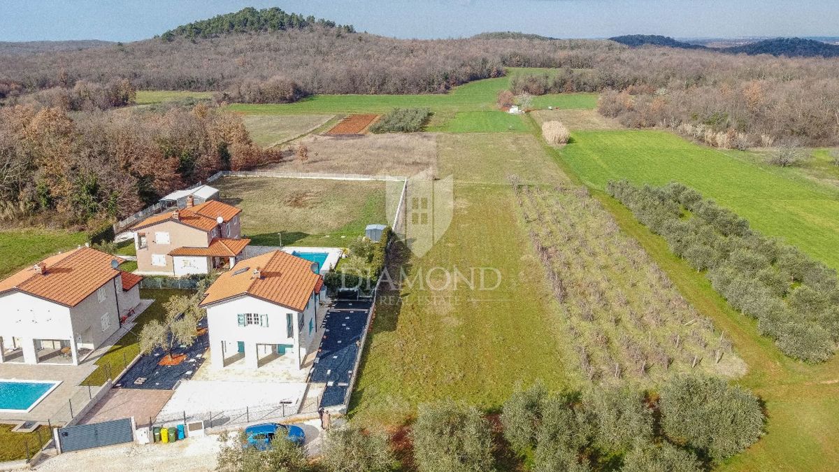 Zemljišče Fuškulin, Poreč, 1.888m2